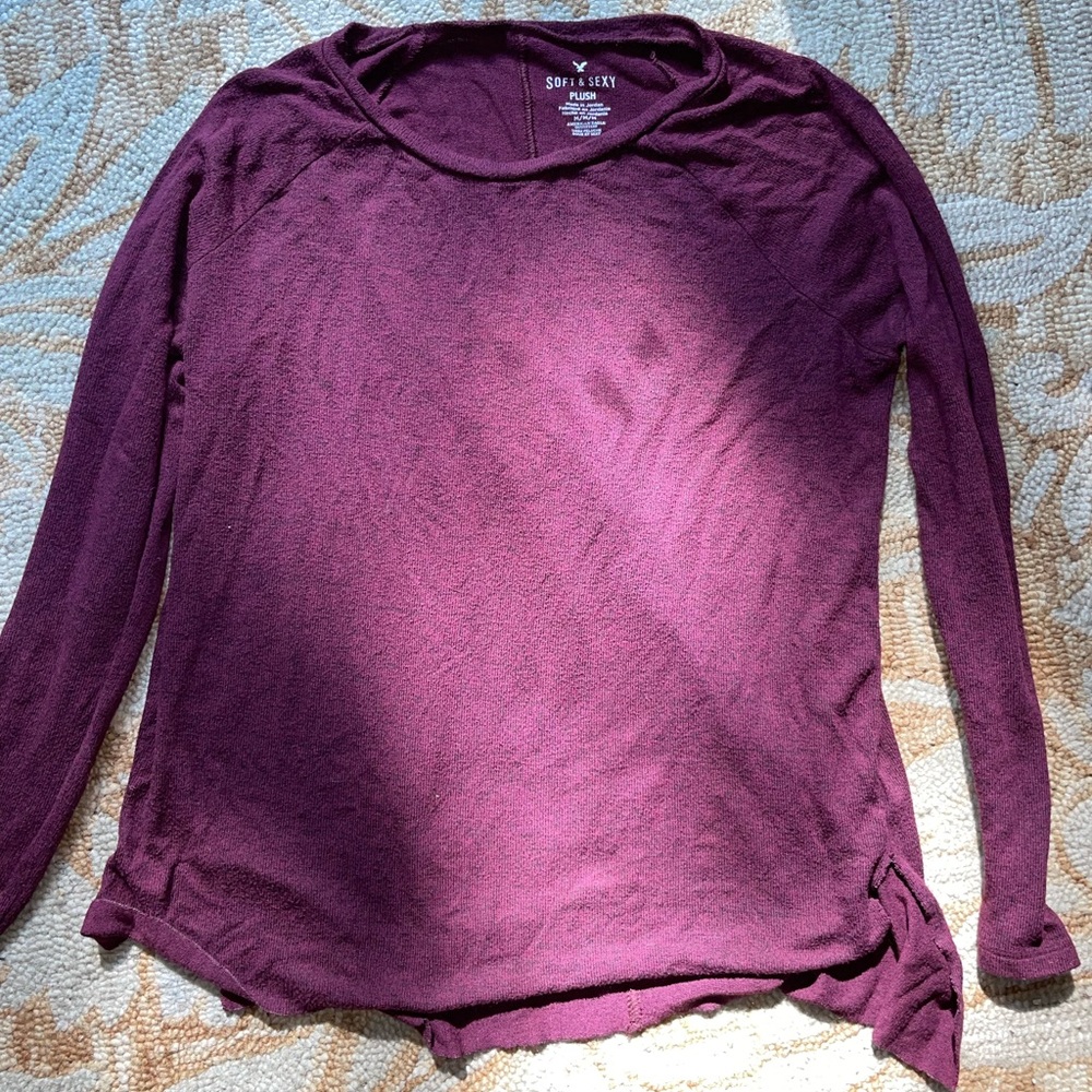 American Eagle medium soft & sexy plush shirt